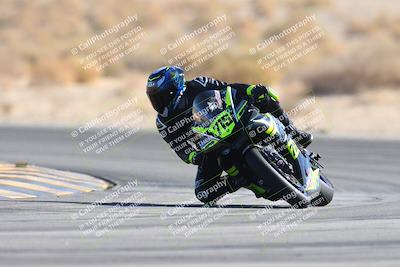 media/Jan-10-2025-CVMA Friday Practice (Fri) [[489e0da257]]/Group 4 and Trackday/Session 4 (Turn 16)/